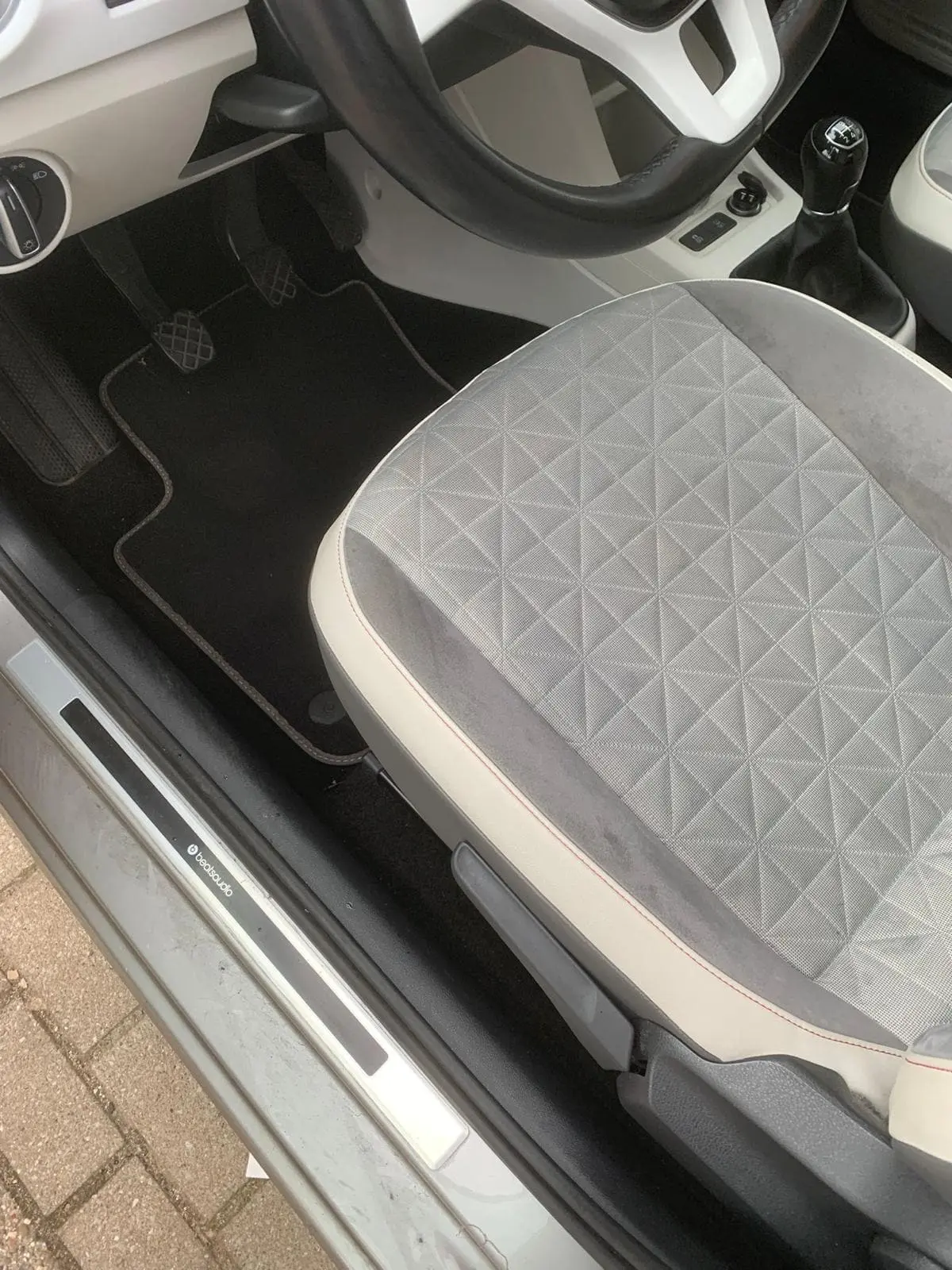 Auto-interieur na reiniging
